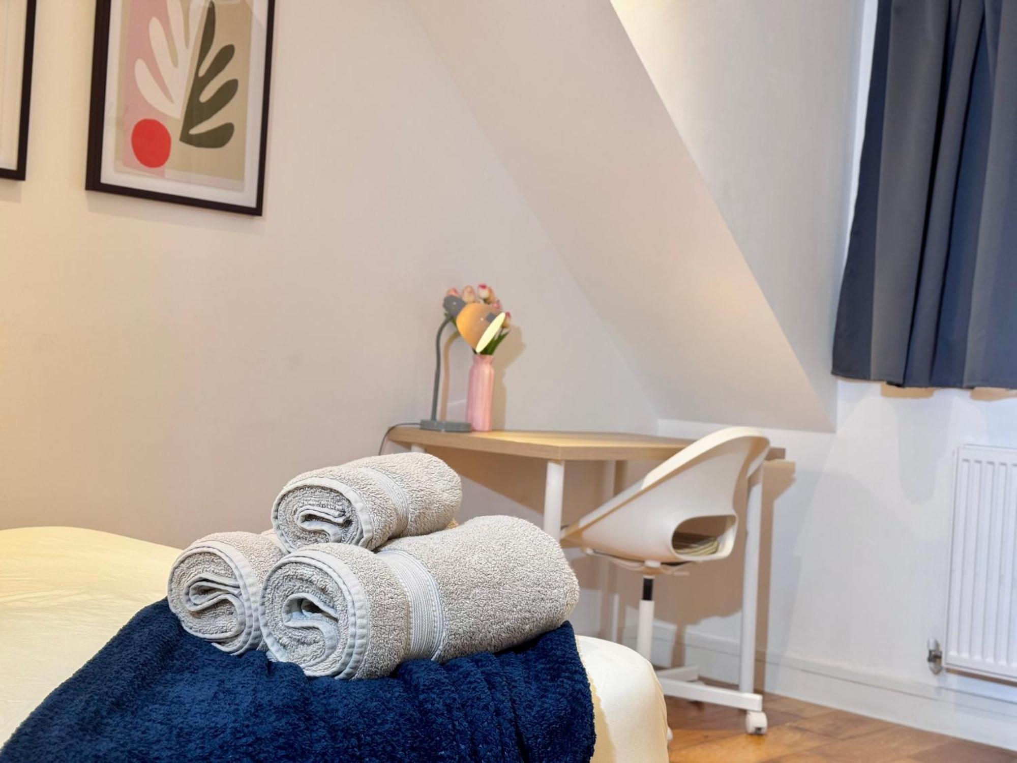 En-Suites With Free Parking 30Min To Central London Exterior photo