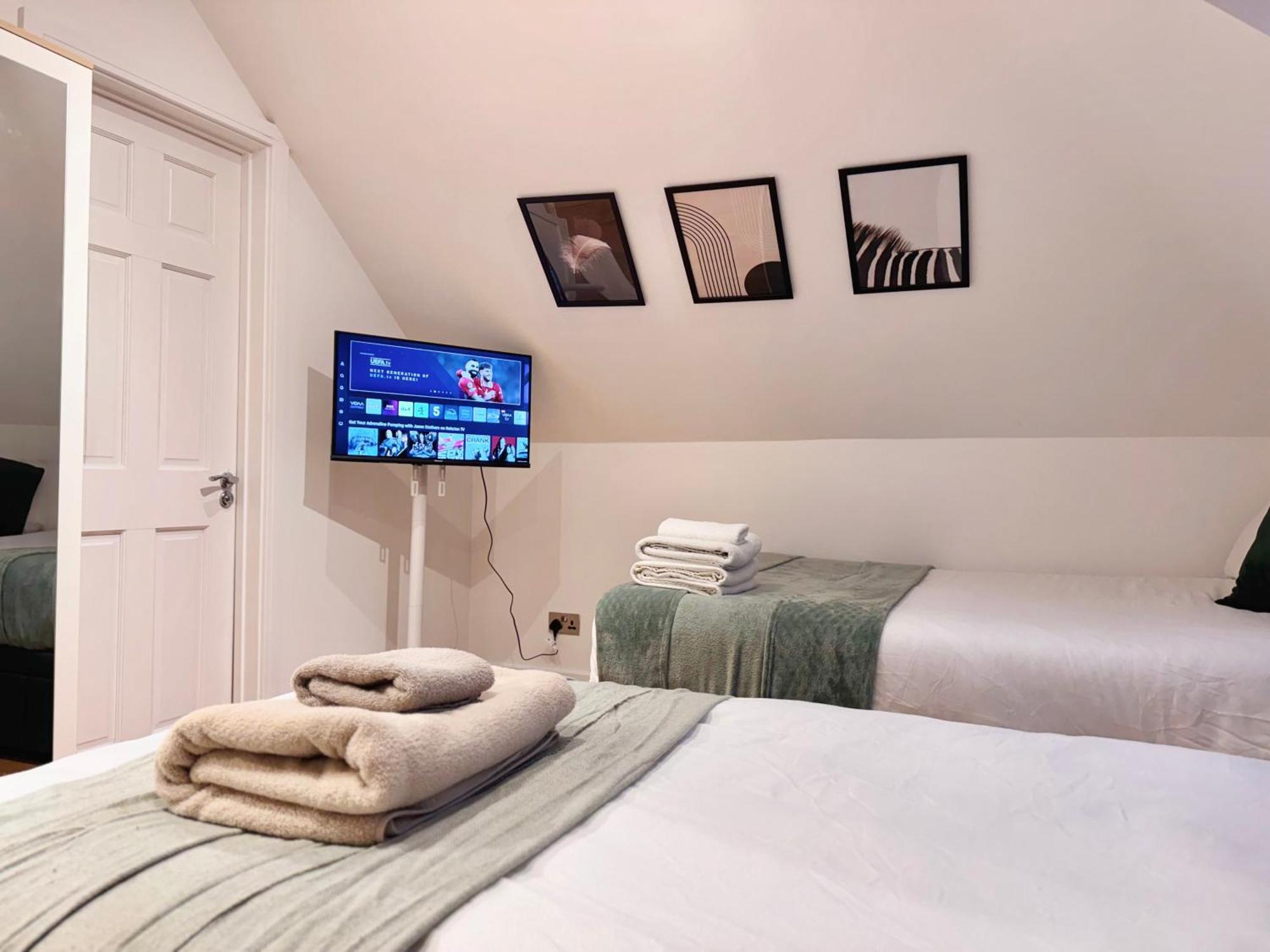 En-Suites With Free Parking 30Min To Central London Exterior photo