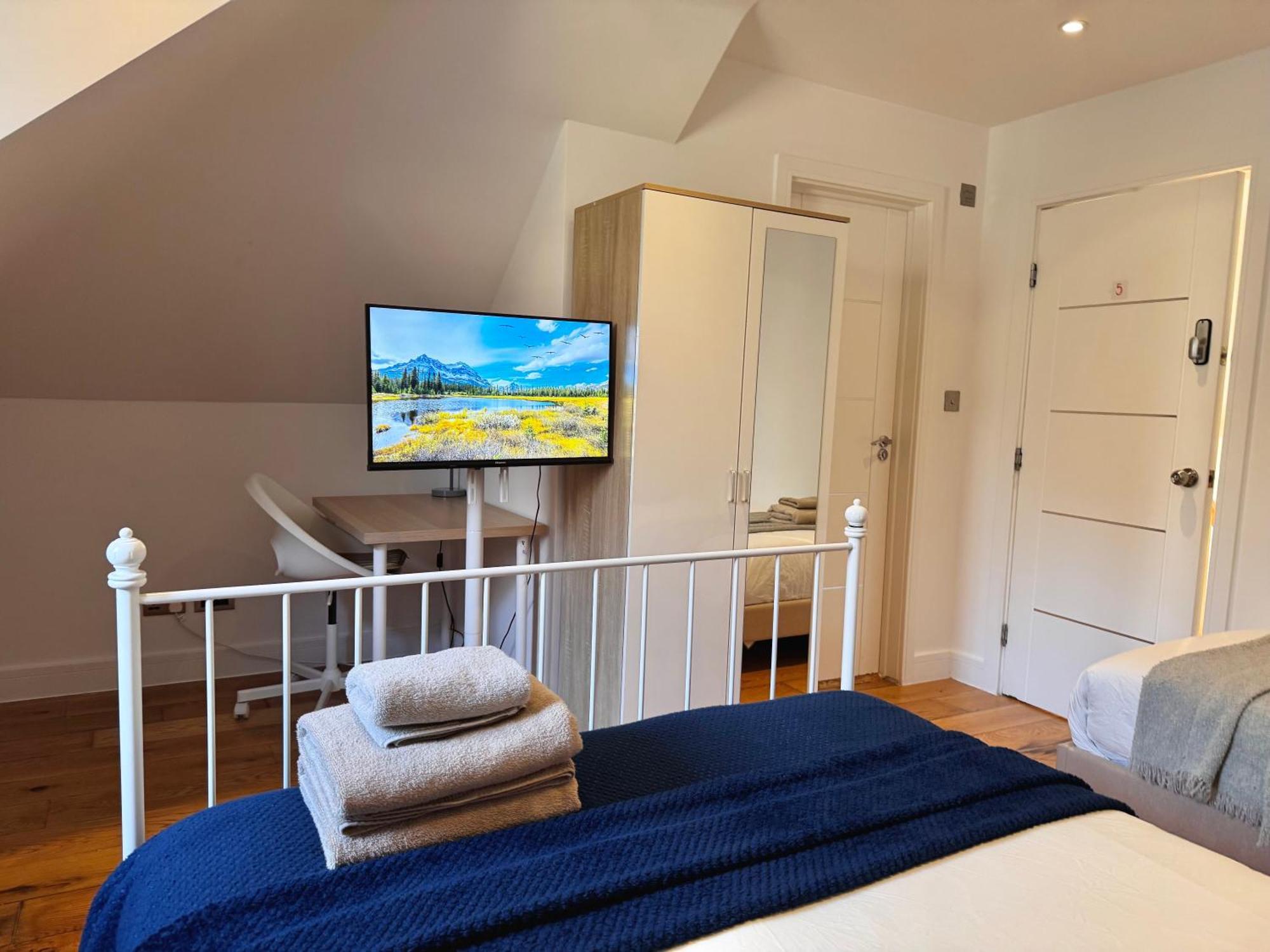 En-Suites With Free Parking 30Min To Central London Exterior photo